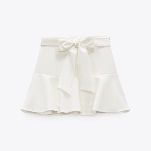 Zara white bow trim ruffle skort / skirt NWT